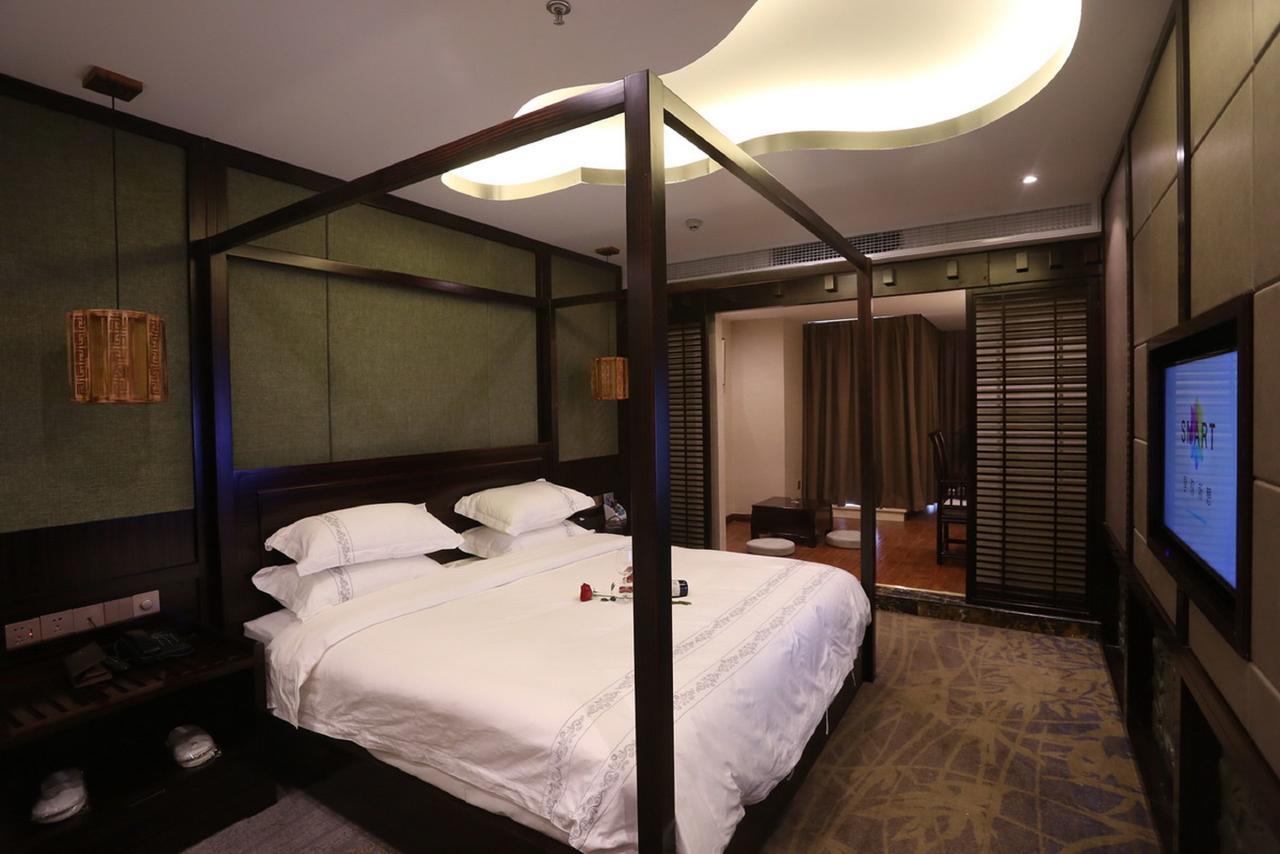 Mingshan Hotel Чънду Екстериор снимка