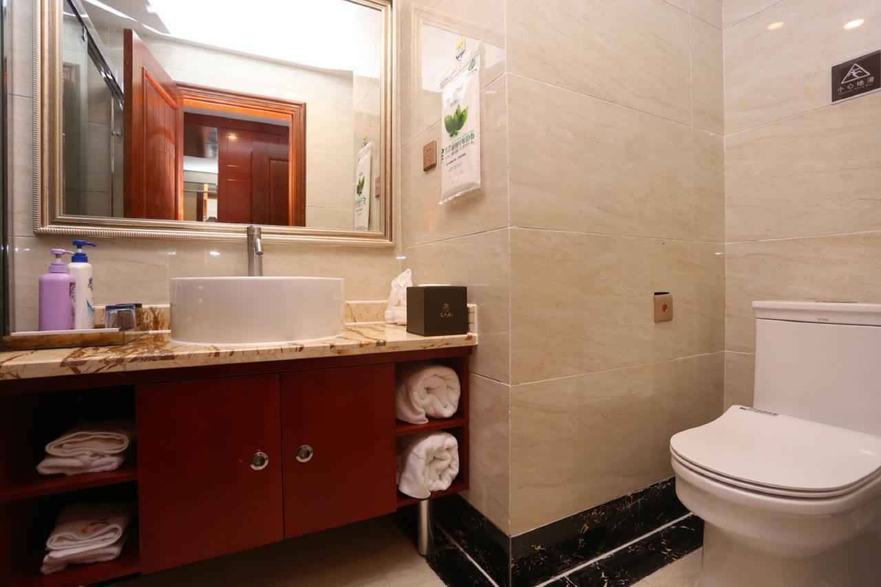Mingshan Hotel Чънду Екстериор снимка
