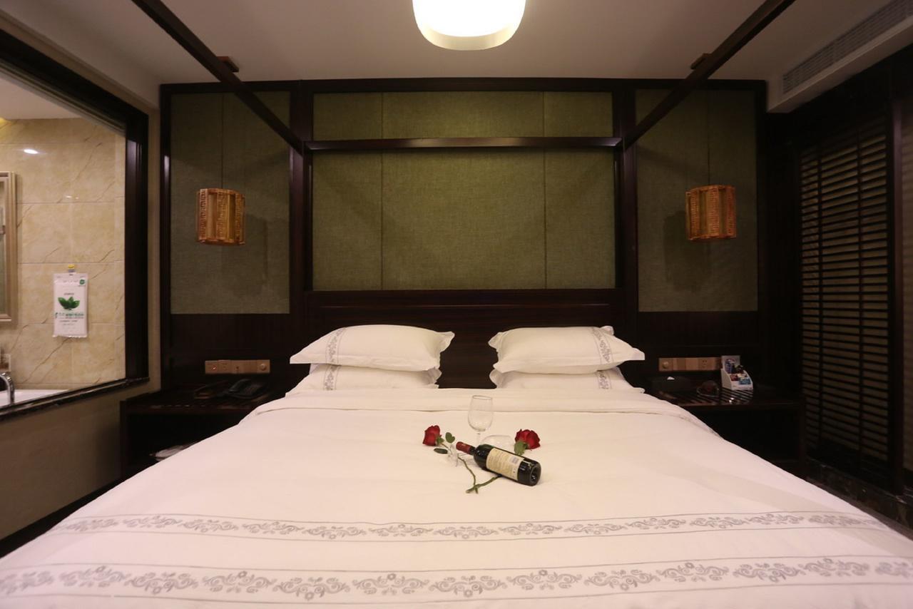 Mingshan Hotel Чънду Екстериор снимка